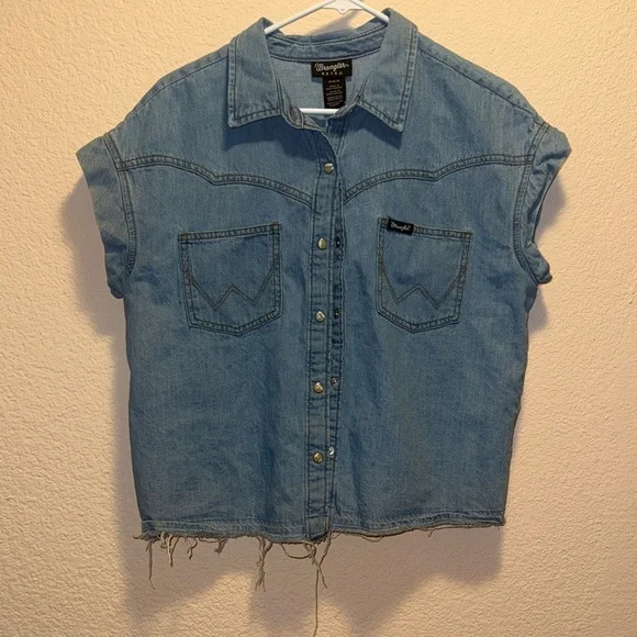 Wrangler Blue Denim Sleeveless Shirt - Picture 1 of 3
